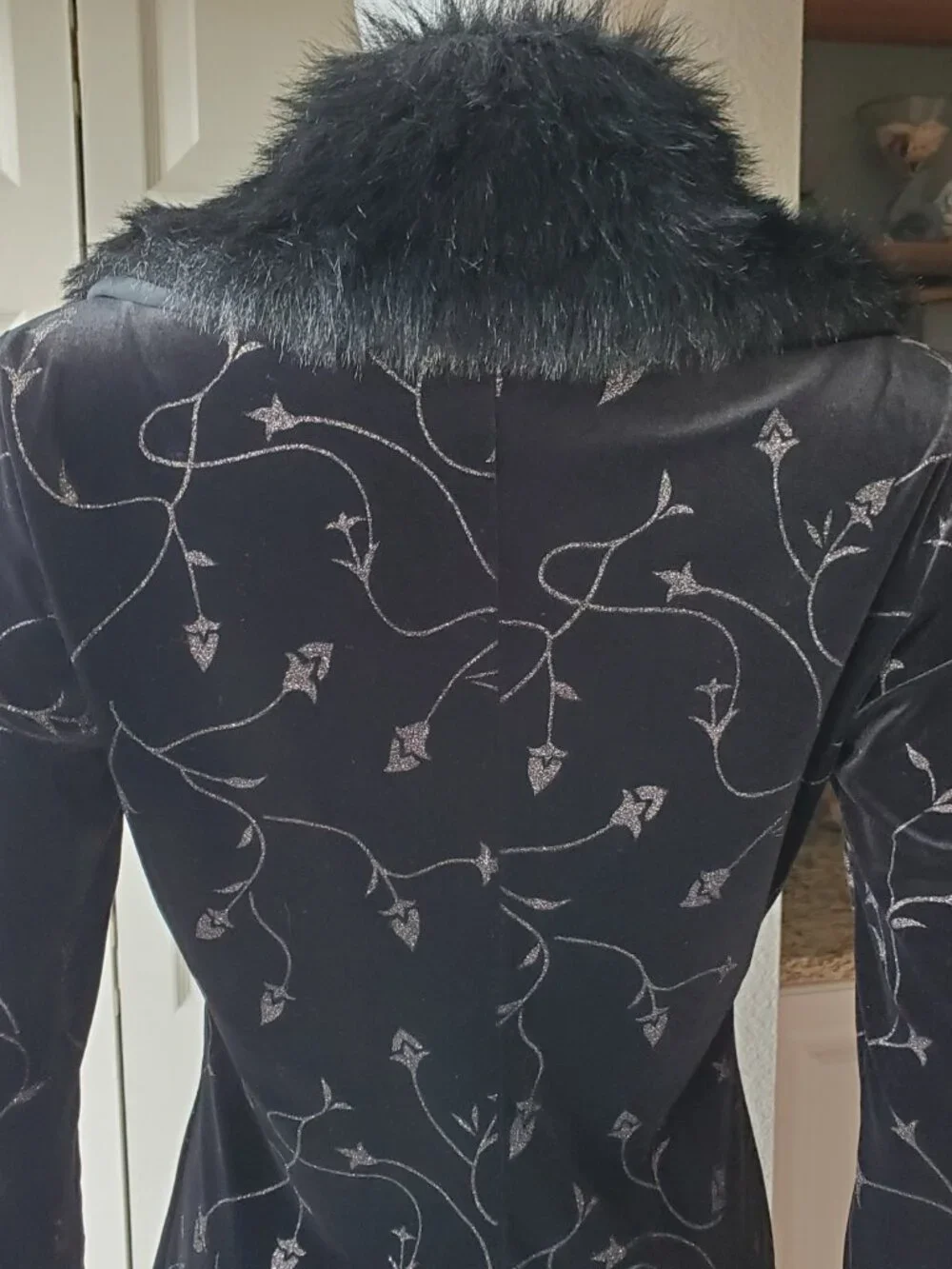Fredericks Of Hollywood Black Velour Velvet Faux Fur Collar Coat Size Small - Picture 6 of 10